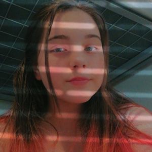 Meet your Posher, Léonie-émile